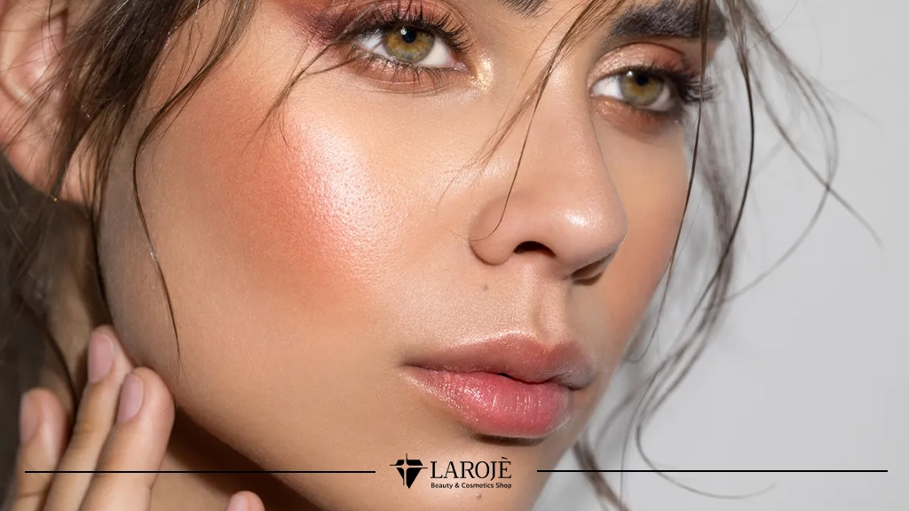 پوست شیشه‌ای-تضویر خانمی زیبا