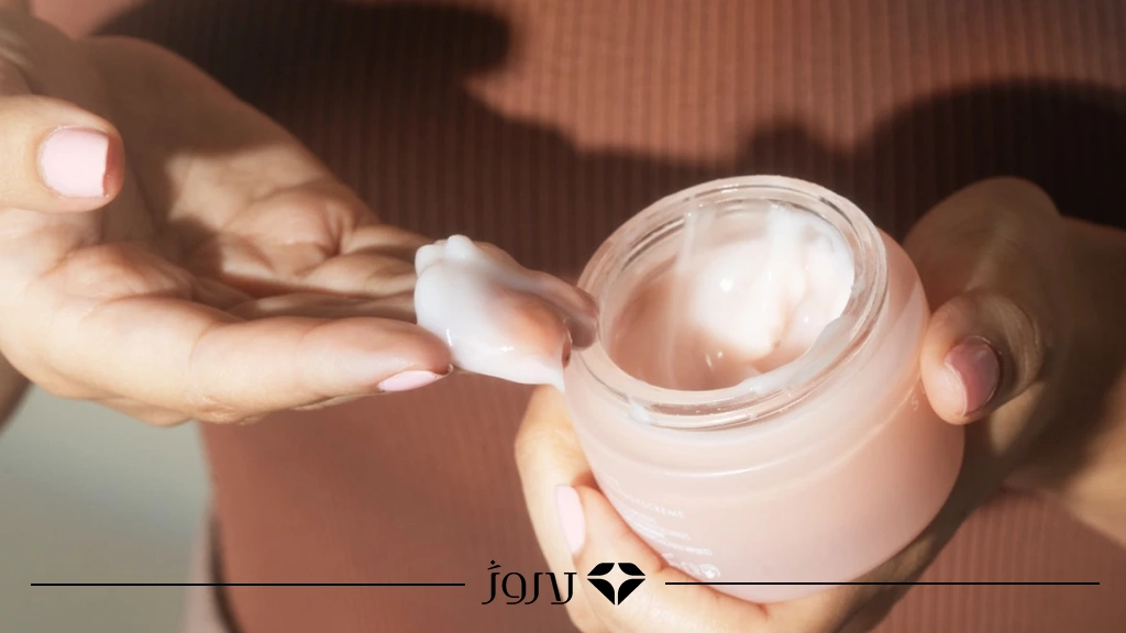 کرم آبرسان یا ژل آبرسان